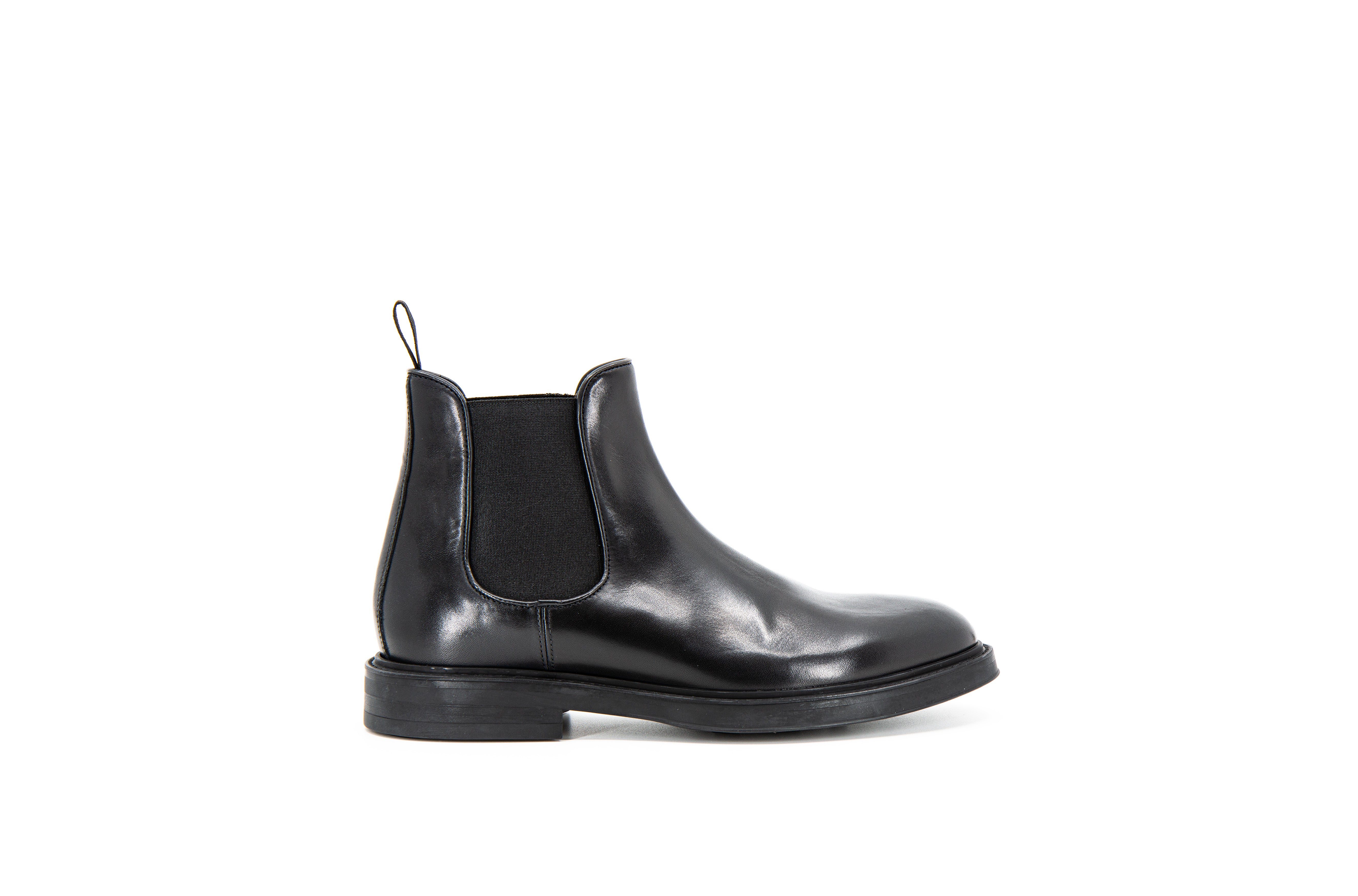 Link Chelsea Black Calf Leather Boots